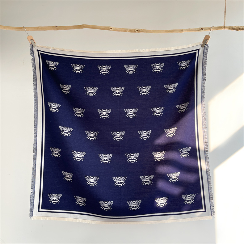 Herbst und winter neue temperament biene großen quadratischen schal urlaub stil kaschmir warmen schal schal_voghion.com