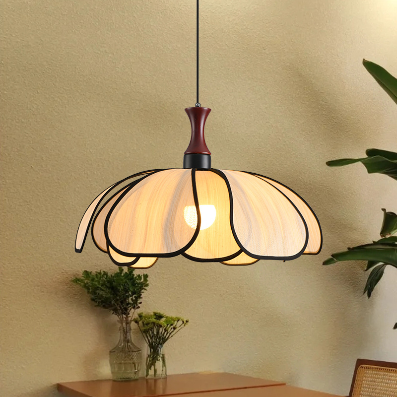 Nuevo estilo chino silencioso Zen sala de té lámparas de restaurante personalidad creativa estilo francés medieval crema de viento trenzado lámpara de pétalos