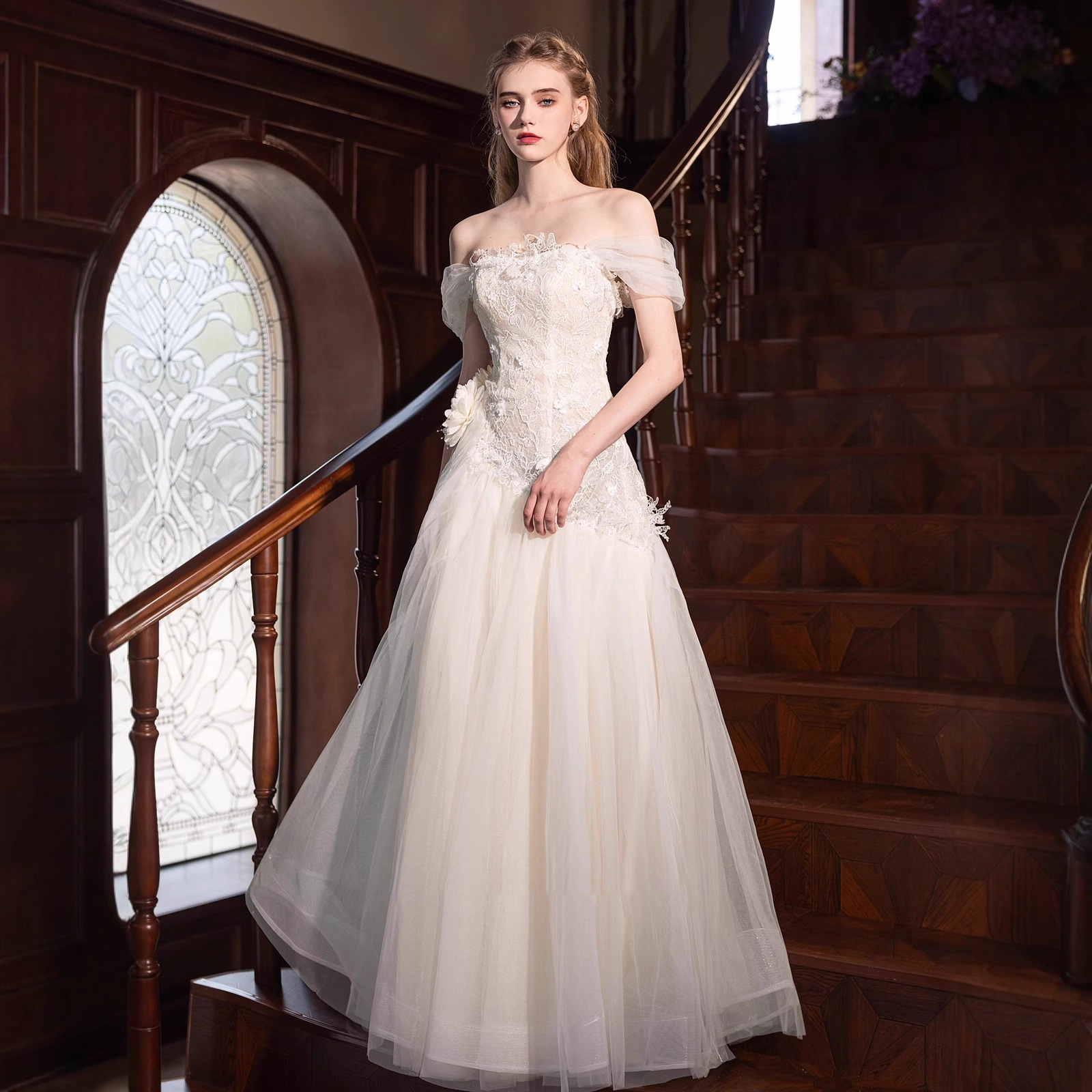 White Fishtail Light Wedding Dress Bride 2026 New Engagement Wedding Main Dress Reception Dress Lace Strapless Light Wedding Dress