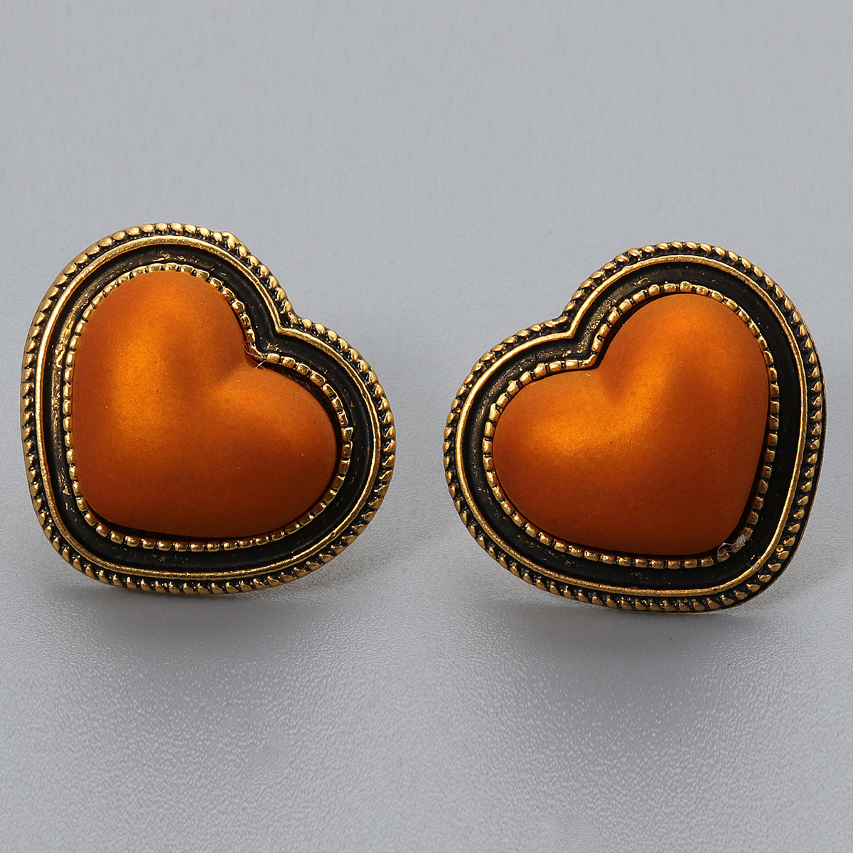 Aretes Retro Grandes En Forma De Corazón De Melocotón display picture 1