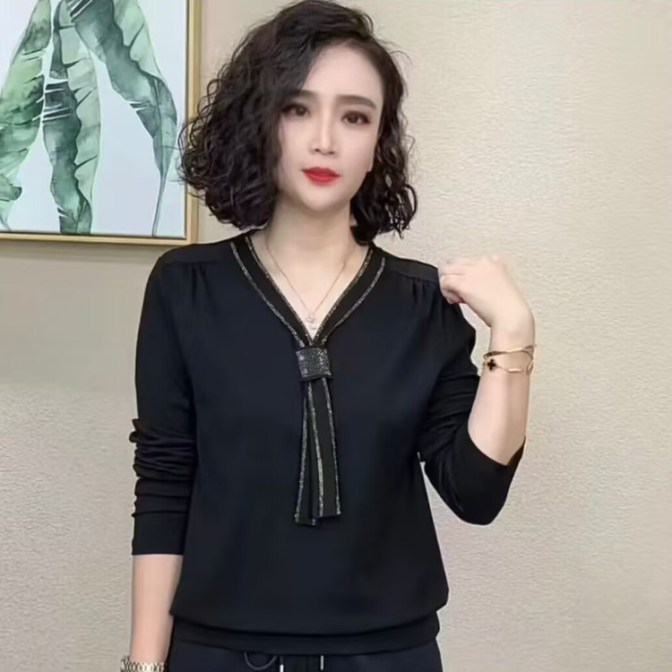 一件代发直播爆款2025春秋季新款妈妈装V领长袖T恤女上衣打底小衫|undefined