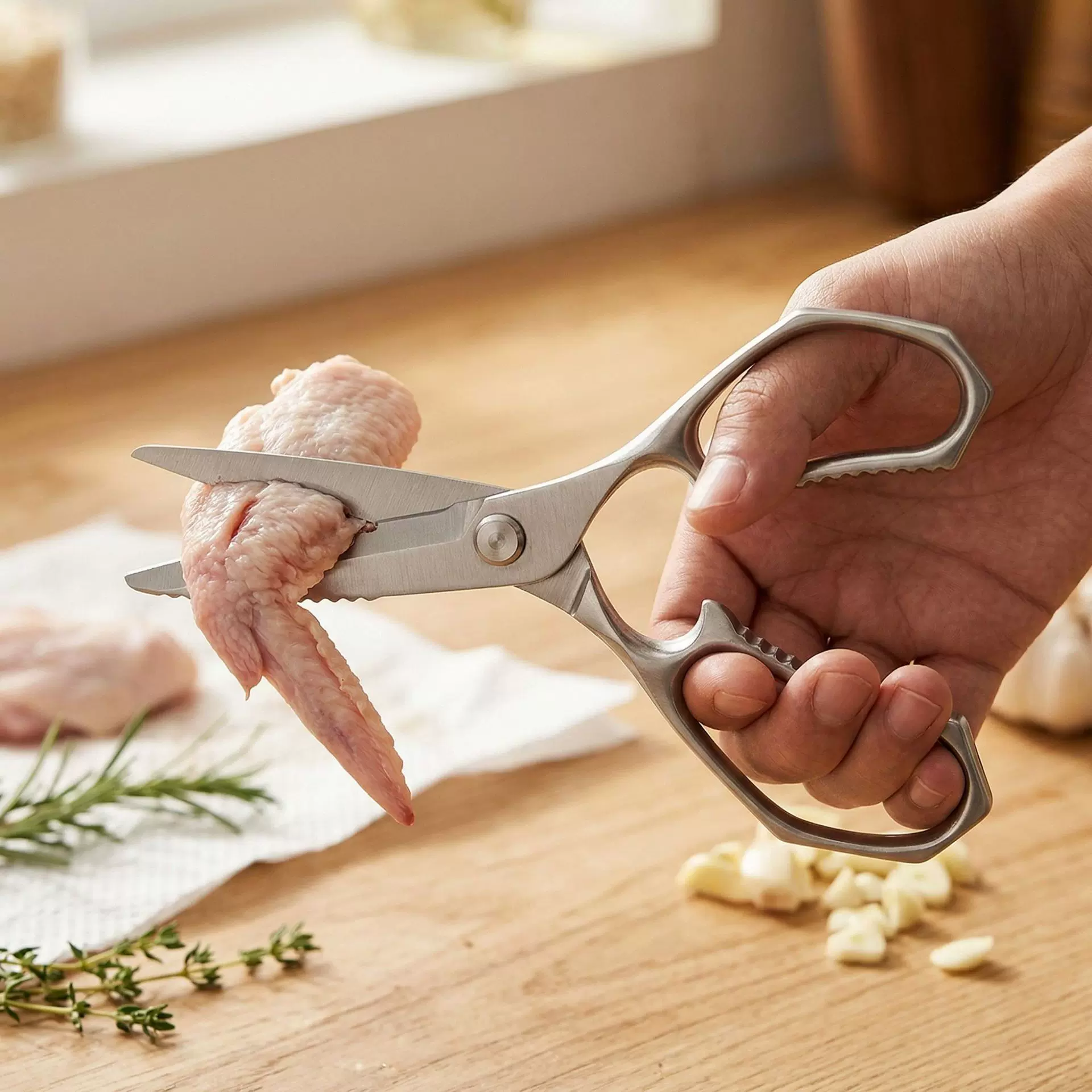 阳江源头工厂供应厨房全钢一体剪家用不锈钢鸡鸭骨大剪刀现货直发