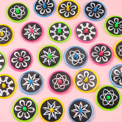 鐳射小地轉陀螺兒童玩具贈品手擰手扭手轉陀螺地轉小玩具幼兒園禮