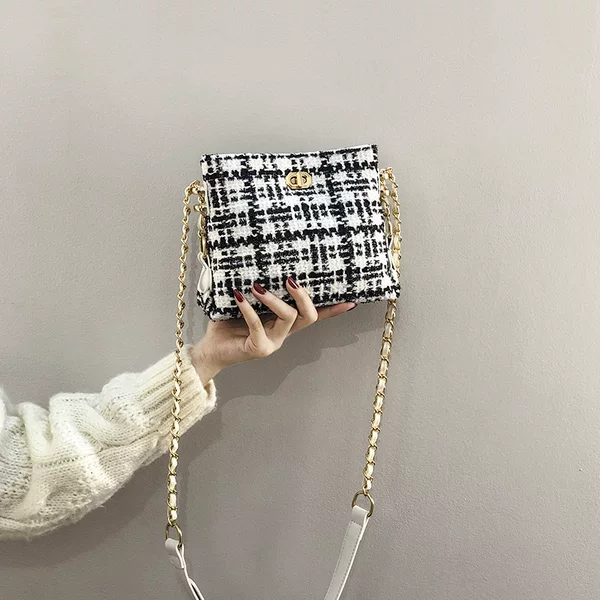 Internet celebrity small bag for women 2020 new popular women's bag fashionable all-match chain ins crossbody bucket bag fashion