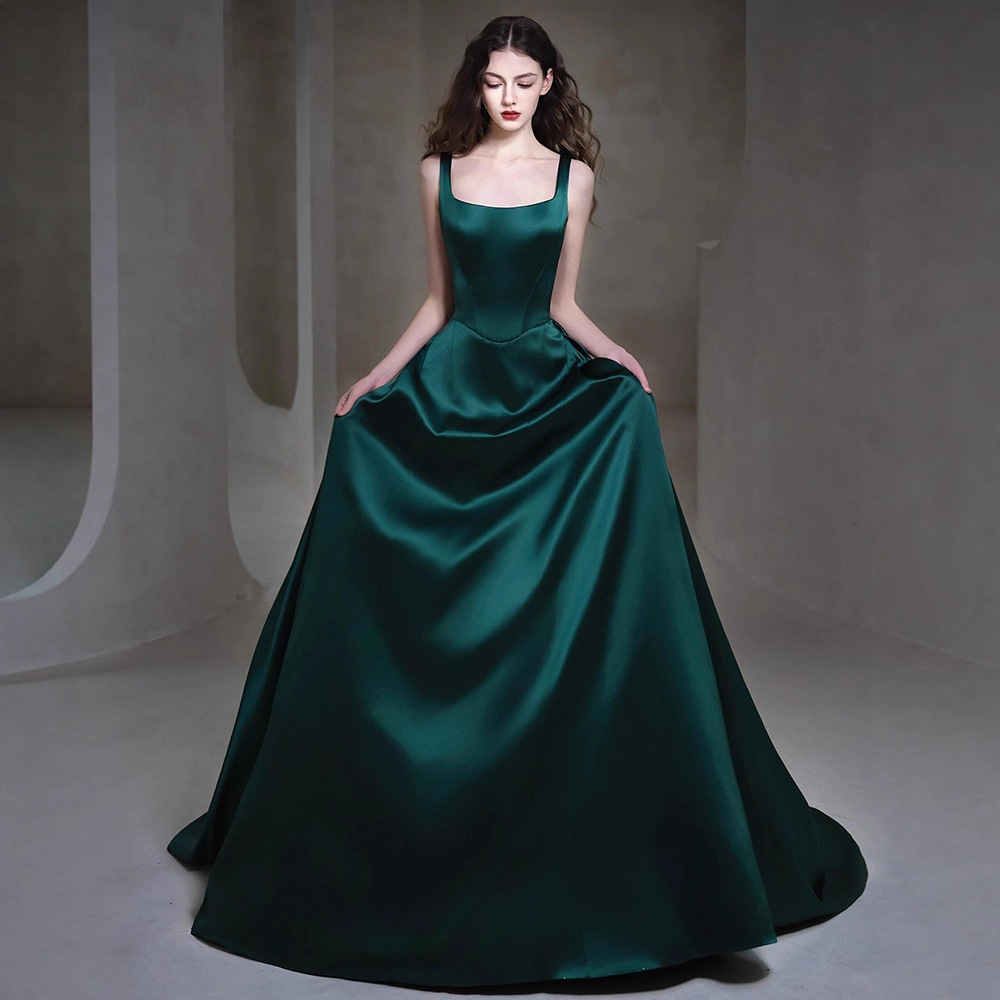 Green Evening Dress for Women 2026 New Style Light Luxury Host Performance Elegant Banquet Satin Vocal Solo Performance Dress