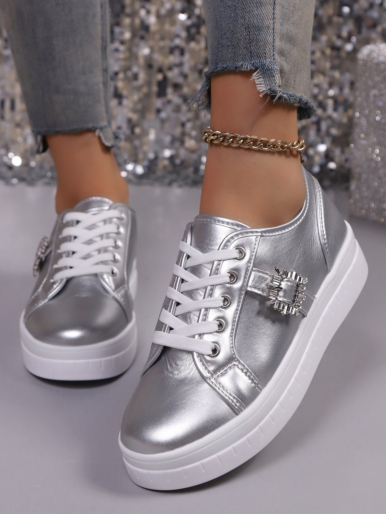 Scarpe casual da donna con strass e stringhe stile europeo_voghion.com