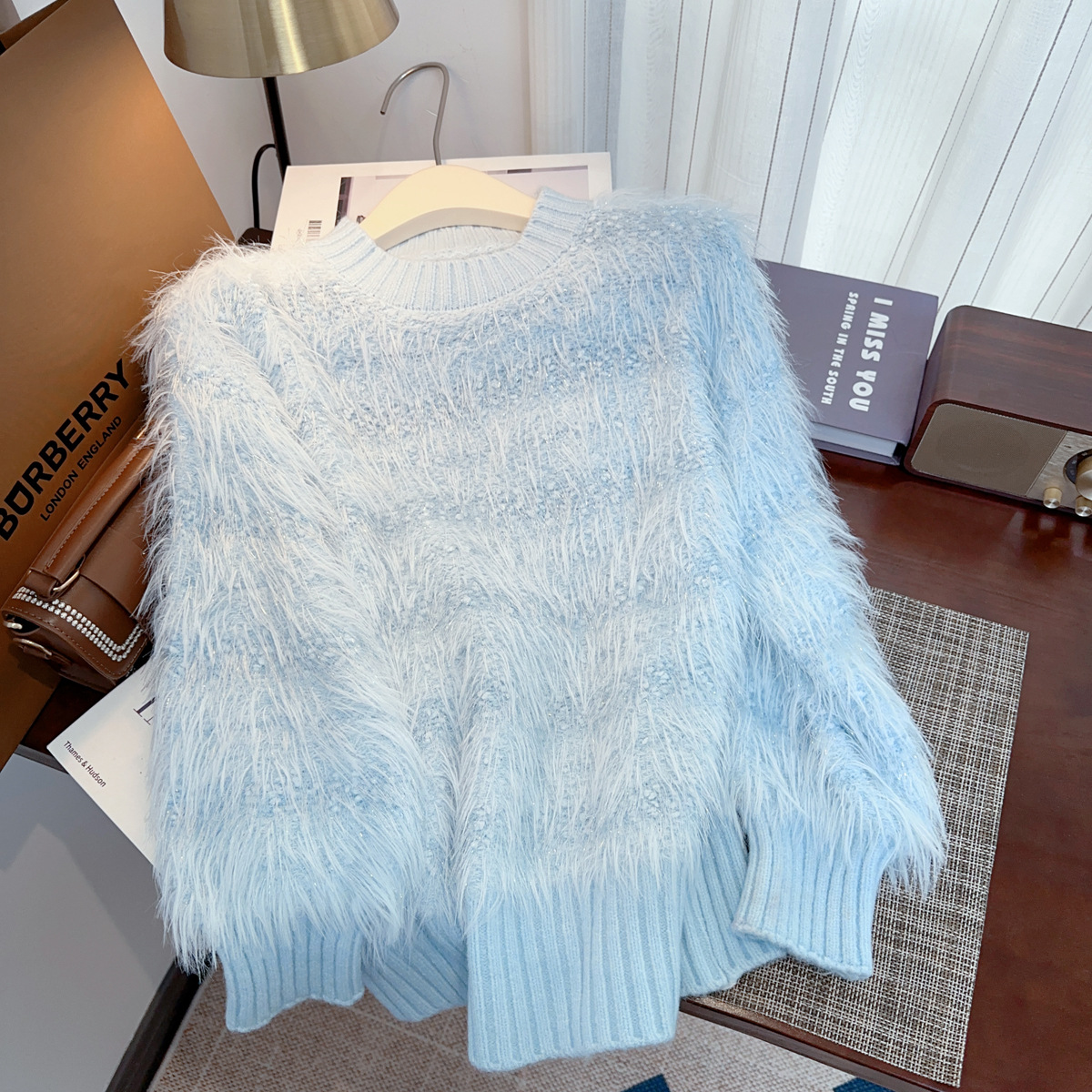 부드러운 스타일 밍크 울 풀오버 스웨터 가을과 겨울 두꺼운 고급 크리스탈 원사 소프트 왁스 봉제 스웨터