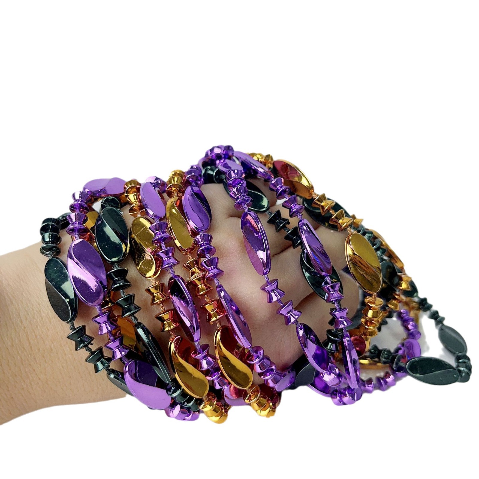 ����ѷ������ʥ�ڿ��ɶ�װ������ �񻶽�33Ӣ�紮������