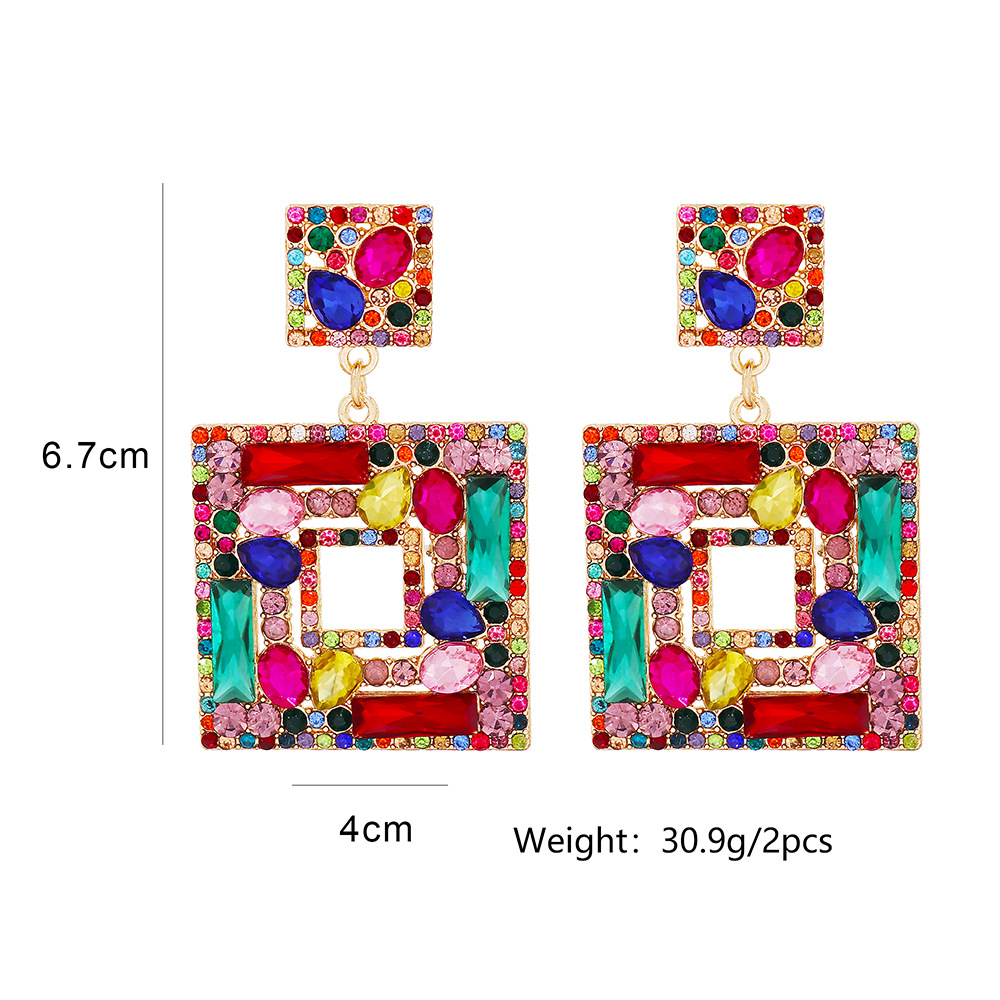 Neue Quadratische Hohle Hängende Ohrringe Des Geometrischen Farbdiamanten display picture 1