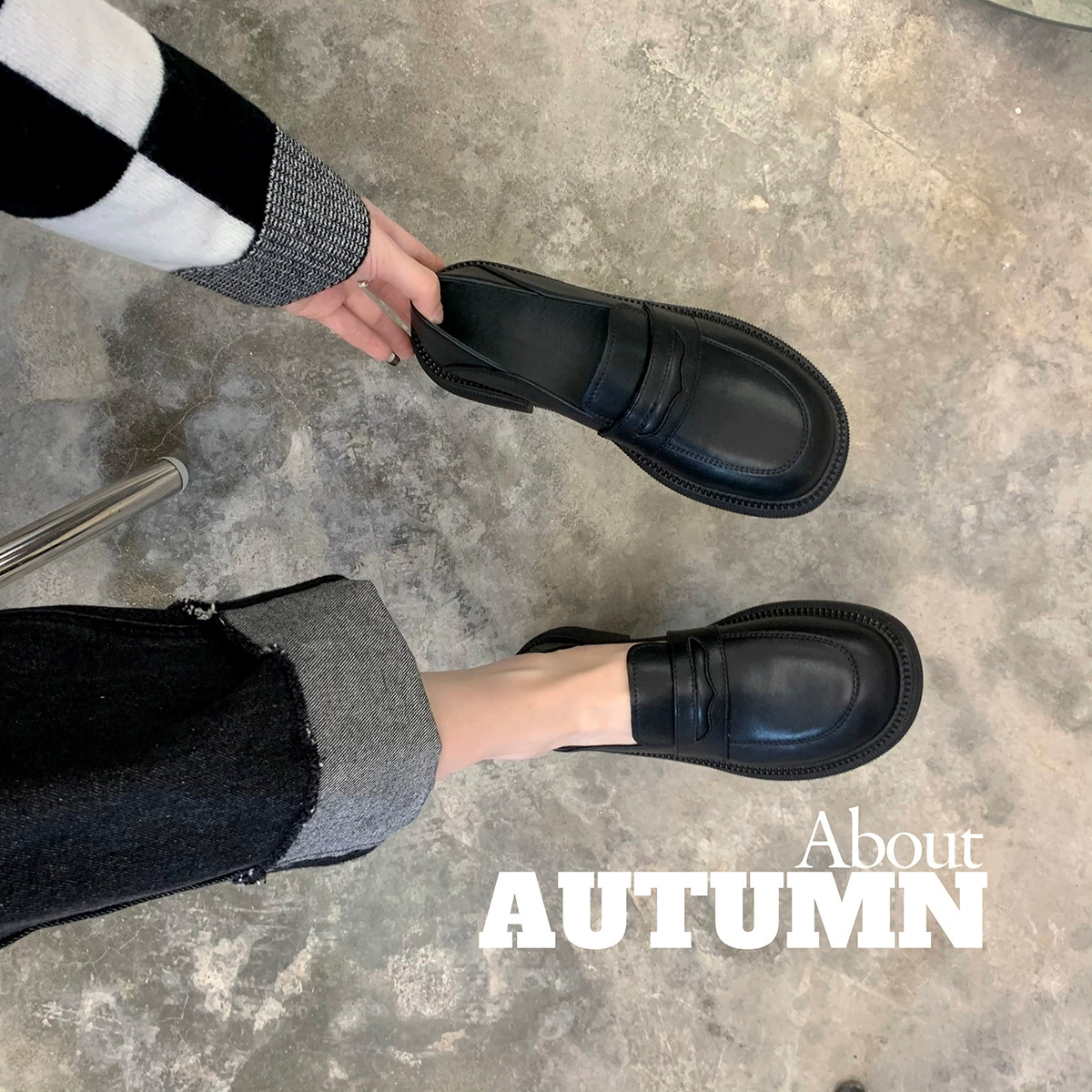 Женские туфли в студенческом стиле, новинка 2025 года, кожаные туфли на толстой подошве, весенне-осенние лоферы в британском стиле, женские туфли-слипоны, двойного назначения.