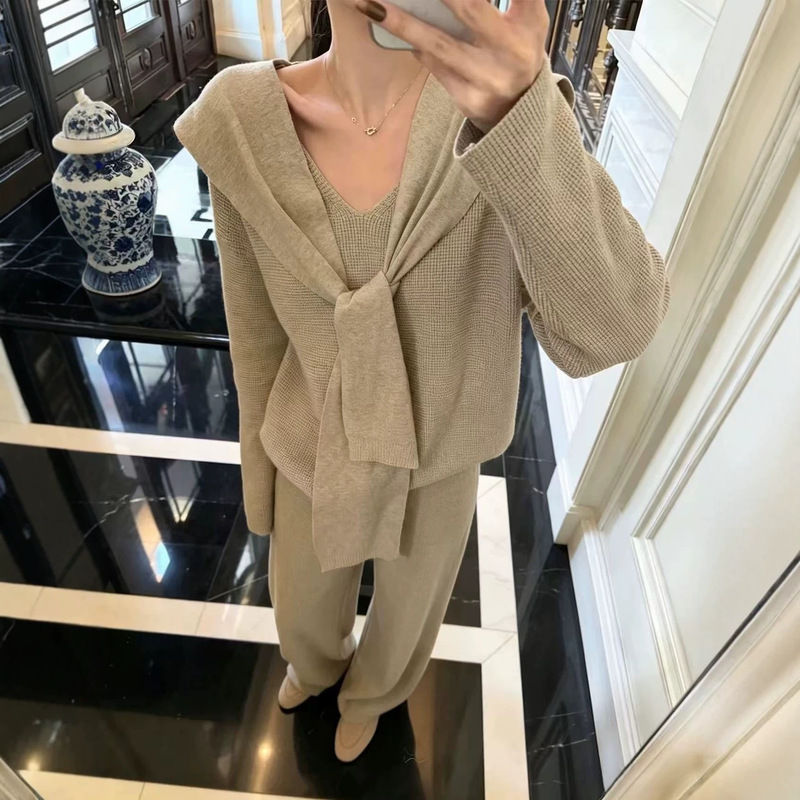 Minimalist Old Money Style Solid Color Knit Set for Women, Autumn/Winter Loose Casual V-Neck Shawl Top and Wide-Leg Pants Three-Piece Set