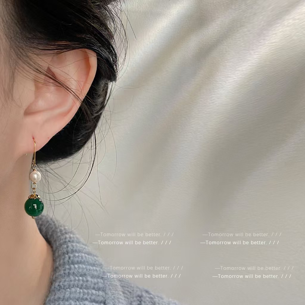 Agate elegant retro fashionable earrings from pearl