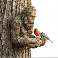 跨境新品Bigfoot Bird Feeder大脚怪喂鸟器树脂工艺品摆件花园