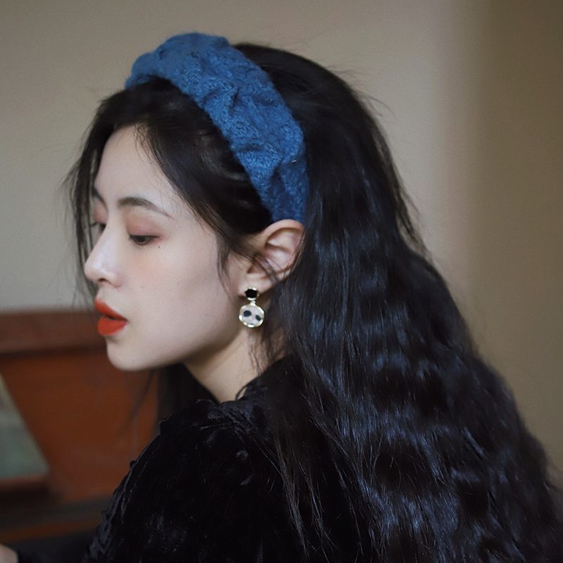 Retro autumn sweater, plush woolen headband, hairgrip, french style