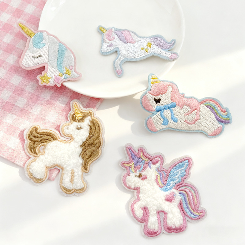 手机壳新年红包平绣帽子服饰手帐本小马刺绣刺绣布贴手工双面胶