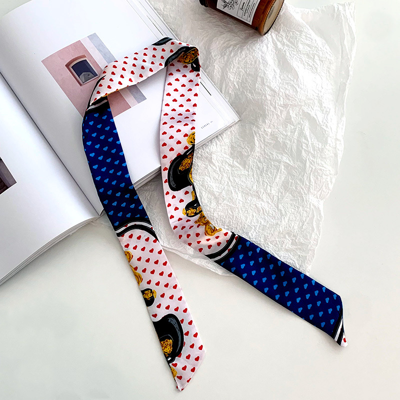 Cadena de corazón de melocotón azul y blanco