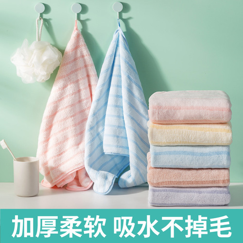 Towels are not easy to shed hair, suitable for men and women to wash face and take bath, dry hair coral velvet is faster than pure cotton, men's use.