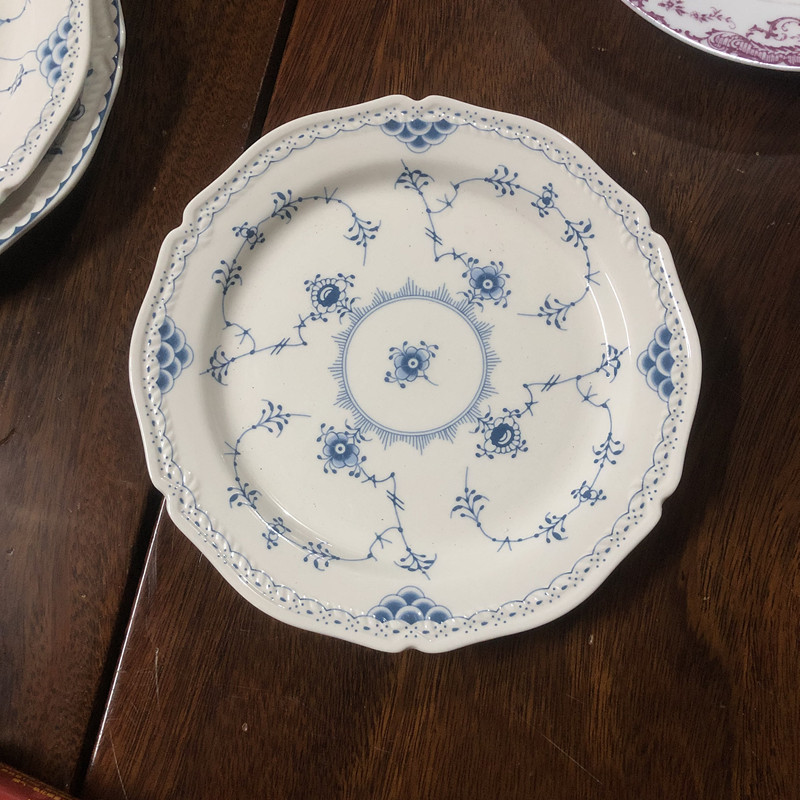 Blue Floral Bowl, Household Plate, Shallow Plate, Deep Plate, Blue Floral Simple Dinner Plate, Ceramic Elegant Dish, Household Ceramic Bowl Blue Floral Bowl, Household Plate, Shallow Plate, Deep Plate, Blue Floral Simple Dinner Plate, Ceramic Elegant Dish, Household Ceramic Bowl