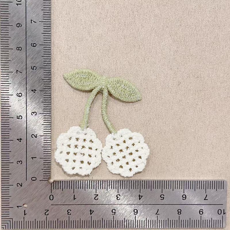 刺繍ワッペン、服飾アクセサリー、キュートでスタイリッシュな漫画風動物・フルーツ・顔の手作りDIYパッチ、布ワッペン|undefined