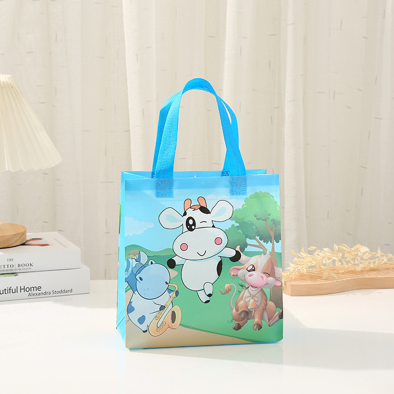 Bolsa de regalo pequeña para el Día del Niño, bolsa de regalo de tela no tejida con diseño de dinosaurio, bolsa de regalo para dulces de jardín de infantes image 10