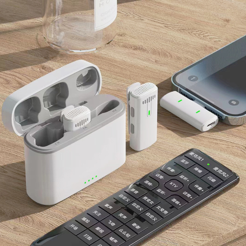 A one-piece dropshipping K10 wireless lapel mic sound card remote for live streaming, noise reduction microphone