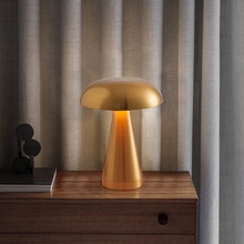 廠家定制金屬大蘑菇創意台燈餐桌酒店裝飾台燈USB充電觸摸小夜燈