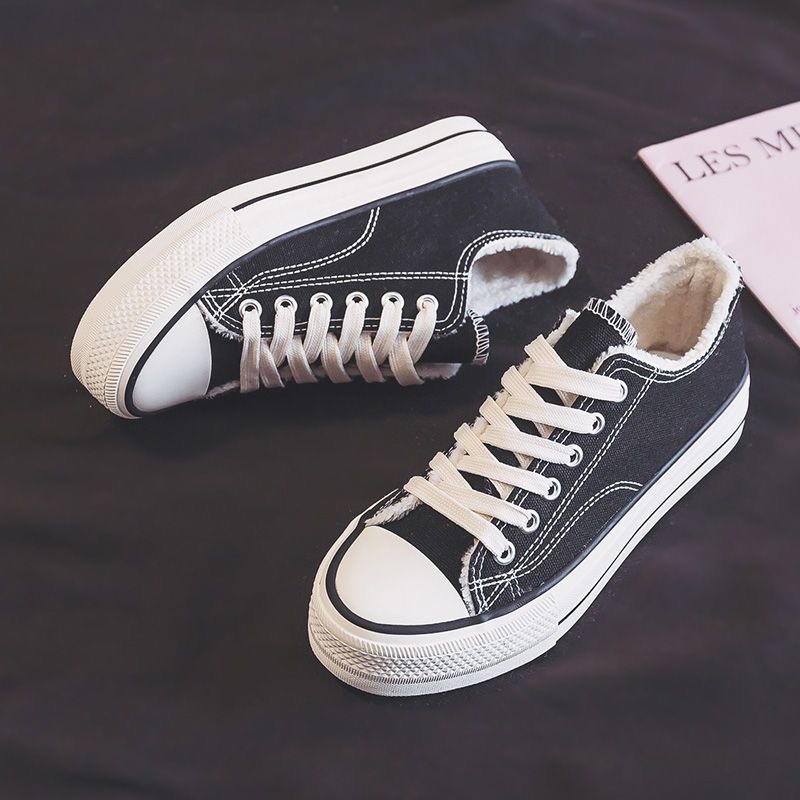 Zapatos de mujer otoño y invierno de alta parte baja con una base gruesa más zapatos de lona de terciopelo para mujeres 2025 nuevos zapatos de tablero de estudiantes zapatos de algodón de invierno para mujeres