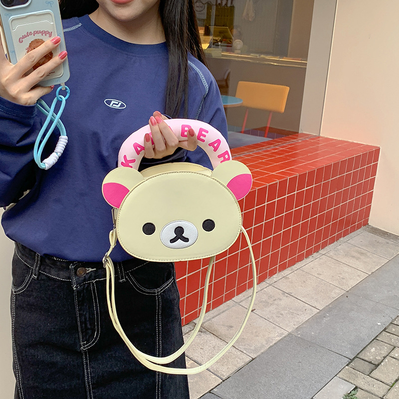Japanese-style cartoon bear-head handbag, a soft and cute crossbody bag for girls, perfect for everyday outings, with a lovely design and can be carried as a shoulder bag