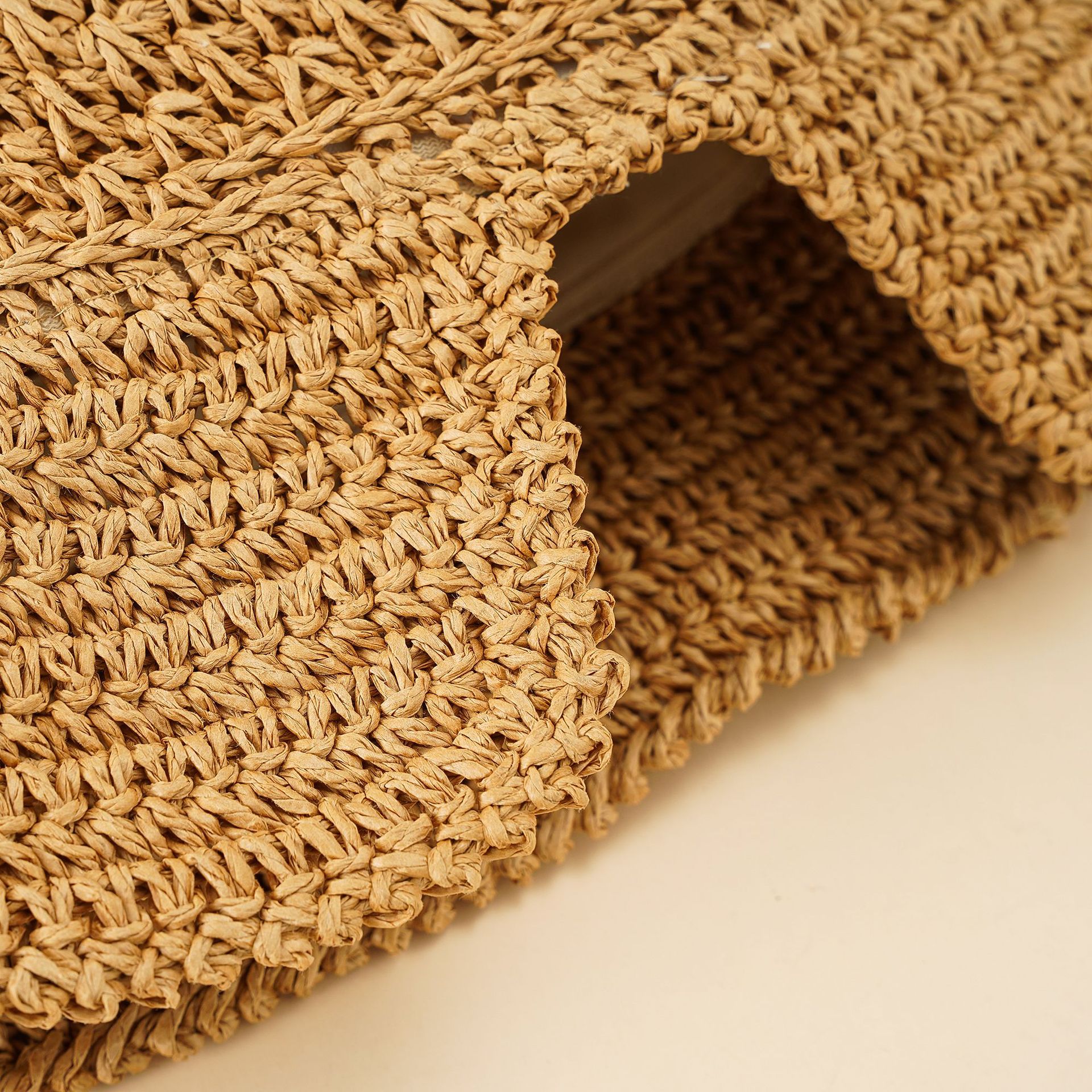 Verano nuevo sombrero de paja de las mujeres espalda Rajada tejida sombrero de paja estilo coreano plegable playa sombrero moda viaje casual protección solar