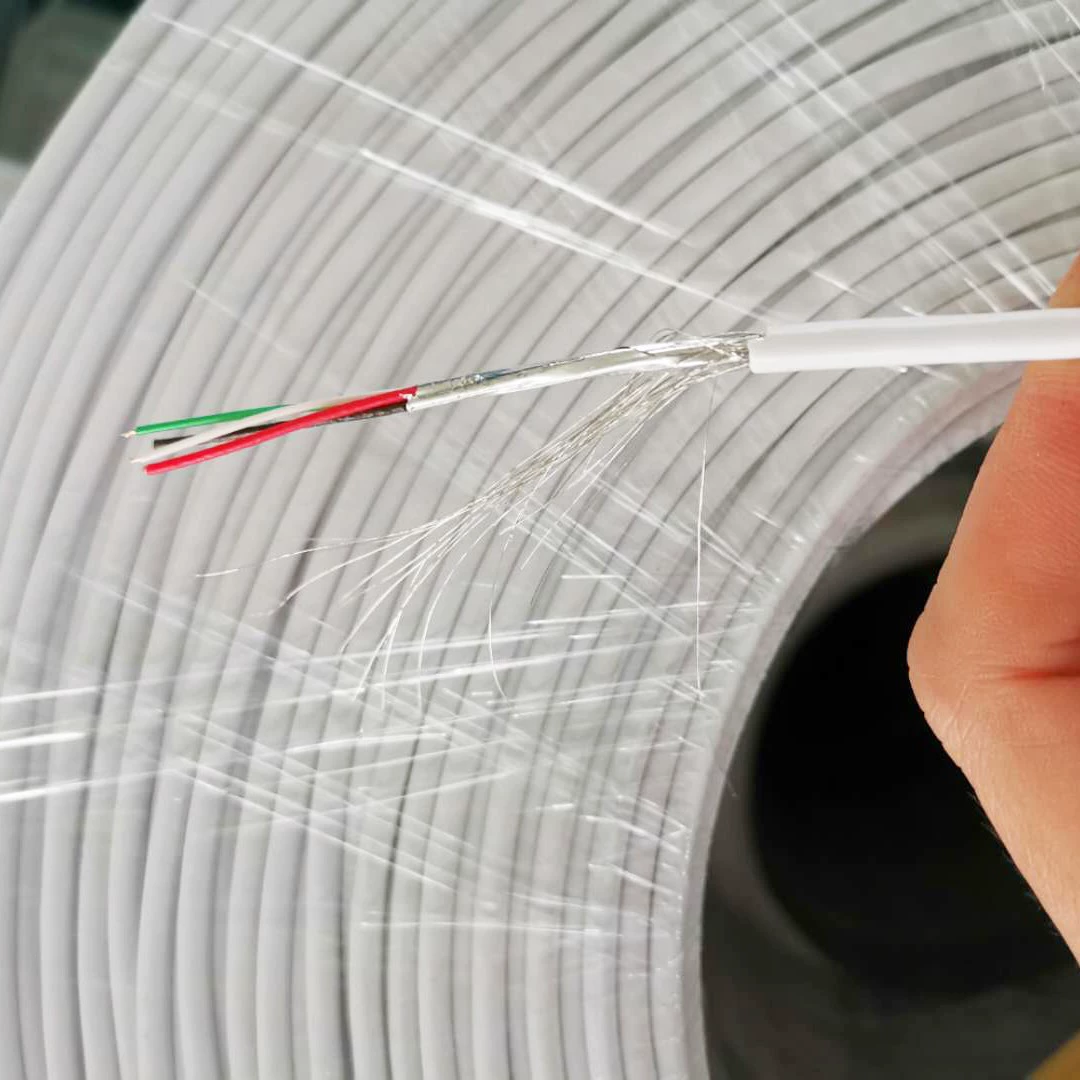 Линия экстракции Производитель TPE Линия передачи данных V8 Линия зарядки Micro Mike Линия передачи данных USB 4-жильный экранированный провод