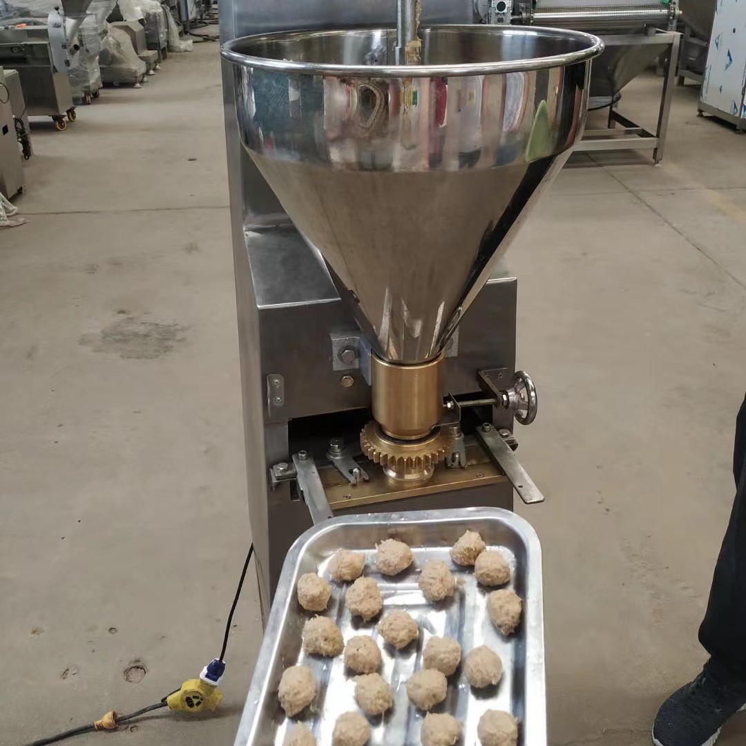 Equipo completo de procesamiento de pelotas de pescado, línea de procesamiento de pelotas de pescado, línea de producción de pelotas de carne automáticas pequeñas