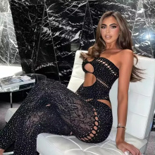 TY0023 �W���羳Ů�bҹ���L�ԸРC荾o���L��r�д�a�ߏ��B�wѝ