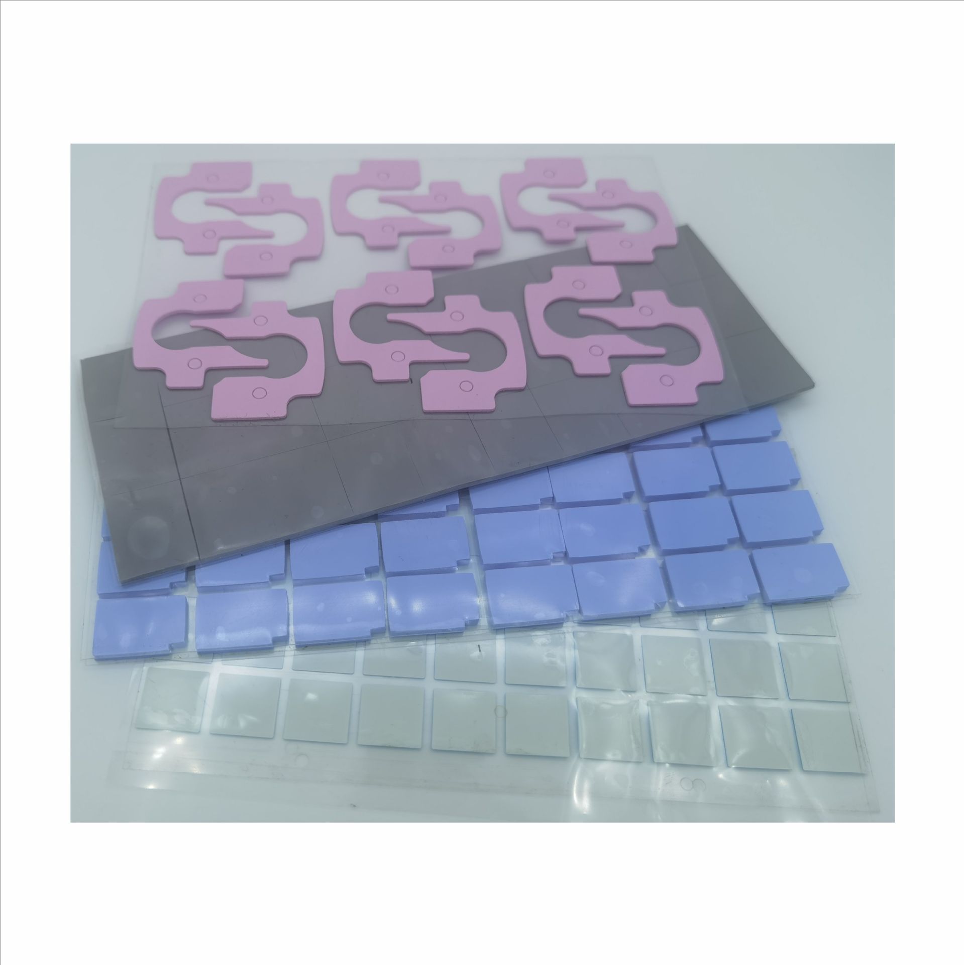 厂家定制导热硅胶片CPU硅胶散热片自粘导热绝缘片导热双面胶