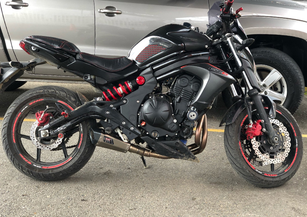 Kawasaki Ninja 650 Er6N/6F/Versys650/Z650 Motorcycle Modified Exhaust Pipe Front and Middle Sections