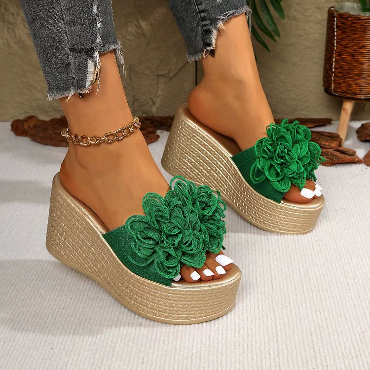 Женские летние шлепанцы на толстой подошве с крупным цветочным принтом, новые летние шлепанцы на высоком каблуке-танкетке, женские шлепанцы больших размеров для трансграничной торговли.