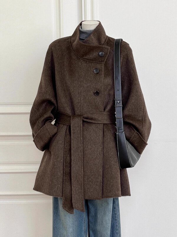 High-End Brown Short Double-Sided Cashmere Coat for Women, New Winter Style, Petite Woolen Coat High-End Brown Short Double-Sided Cashmere Coat for Women, New Winter Style, Petite Woolen Coat