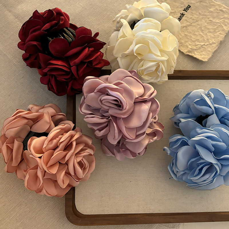 Grande pinza per capelli a fiore in raso per acconciature_voghion.com