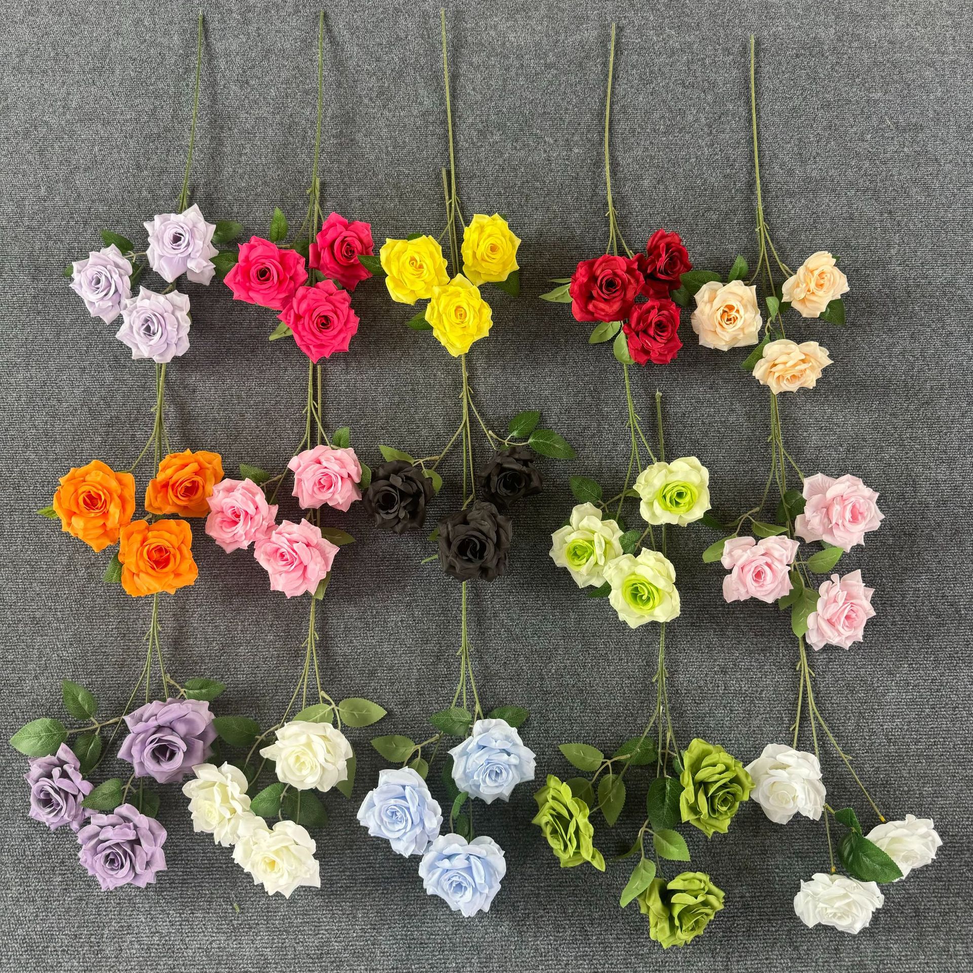 3헤드 다이아몬드 로즈, 잎 없는 핸드웨어 웨딩 장식 꽃벽 장식 꽃폭포, 모조 꽃 장면 레이아웃, 조화