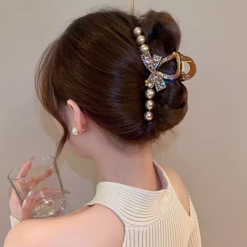 Elegante fermaglio per capelli a fiore con strass accessori capelli_voghion.com