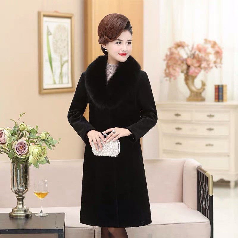 Dames winterjas halflang met bontkraag voor oudere dames_voghion.com