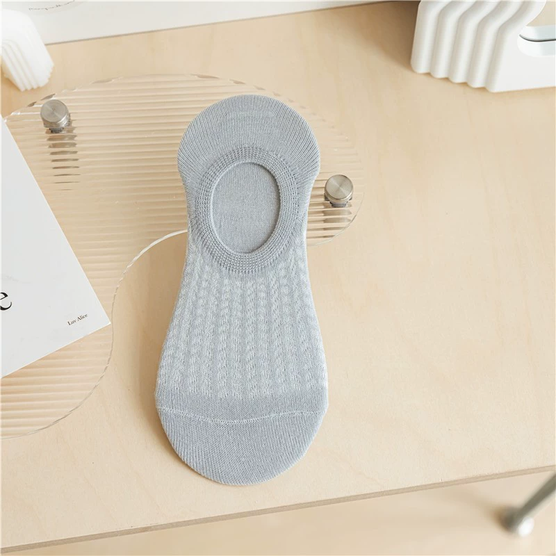 Thin invisible non-slip socks, for teenagers