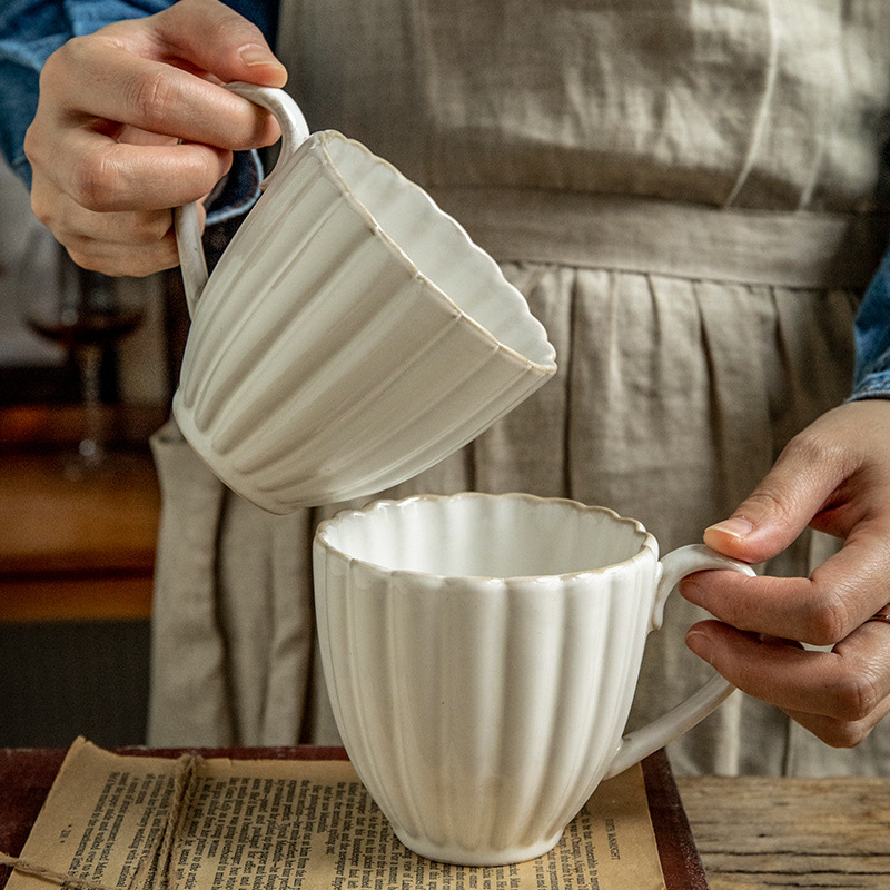 Aoxue pétalo alivio Taza de cerámica vintage horno esmalte guirnalda americana taza de café transfronteriza exportación al por mayor