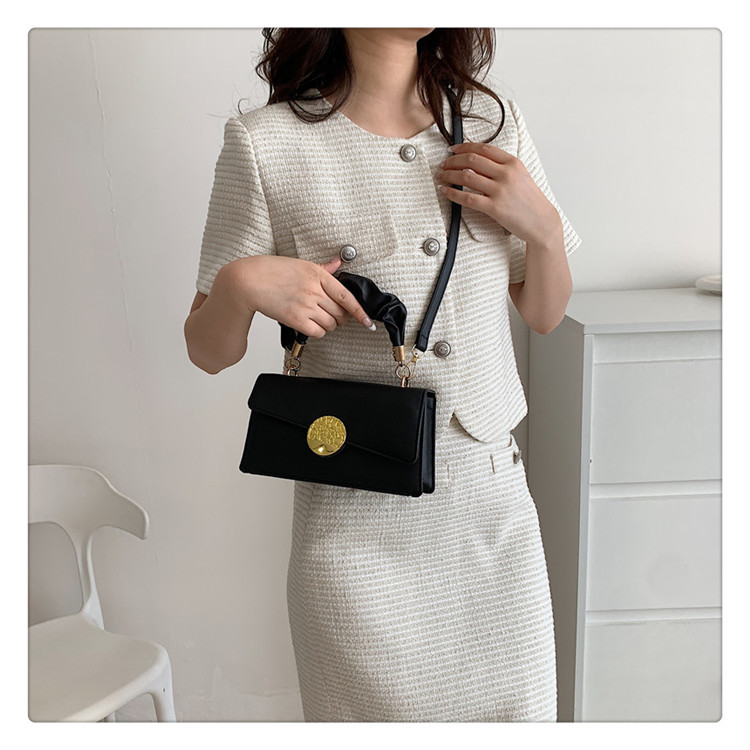 262g Weight Magnetic Buckle Closure Type Single Shoulder Strap Strap Type Crossbody Bag Bags Type Casual, Holiday Occasion Pu Leather Material Solid Color Pattern All Seasons Season Women's Gender Streetwear Style Square Shape Medium Size Women's Medium Pu Leather Solid Color Streetwear Square Magnetic Buckle Crossbody Bag 10