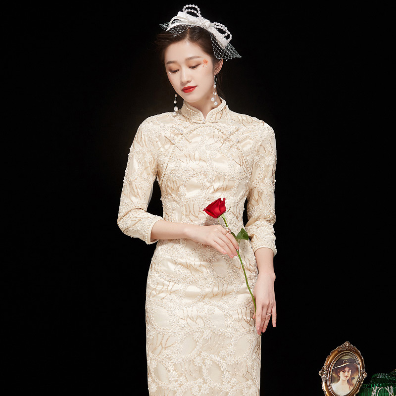 Retro autumn cheongsam