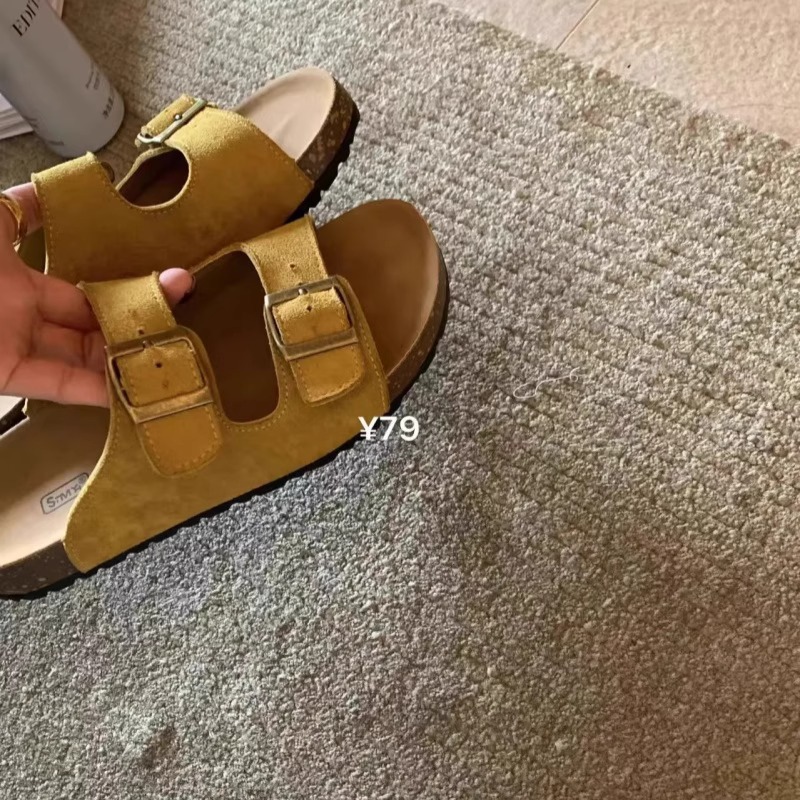 Pantuflas ropa exterior de mujer 2025 verano nuevo estilo retro sandalias Birkon todo fósforo fondo suave chanclas antideslizantes sensación de alta gama