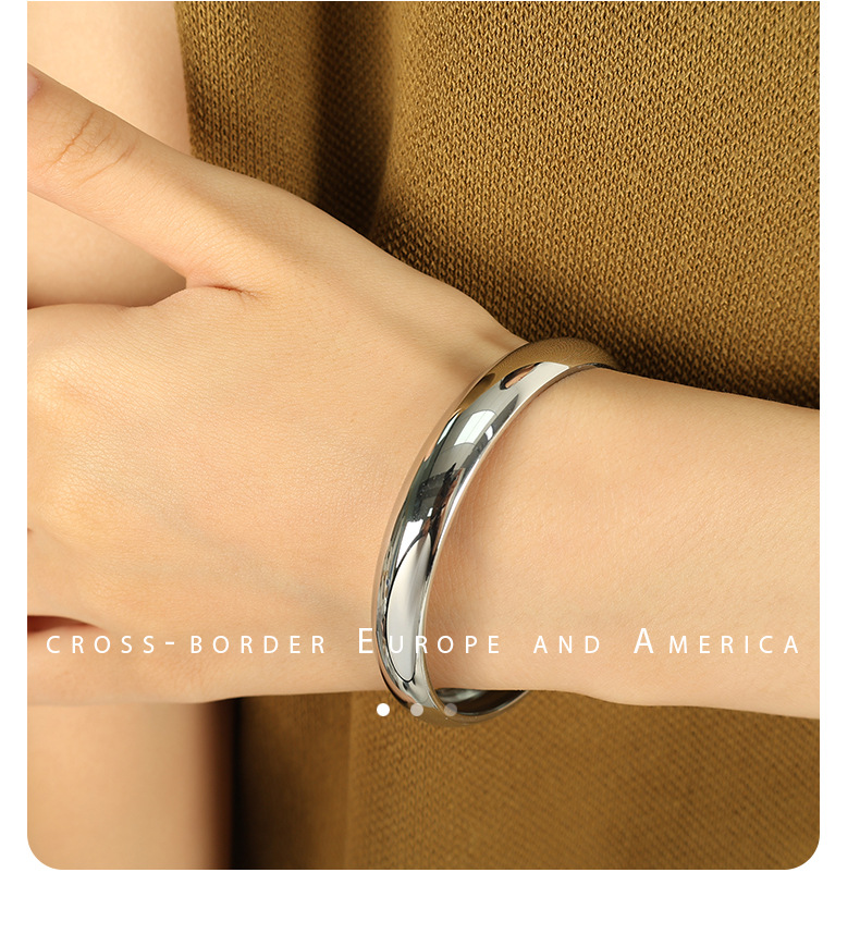 Simple Style Style PVD Coated Real Gold Plated Solid Color Titanium Steel Simple Style Waterproof Non Tarnish Titanium Steel Bangle
