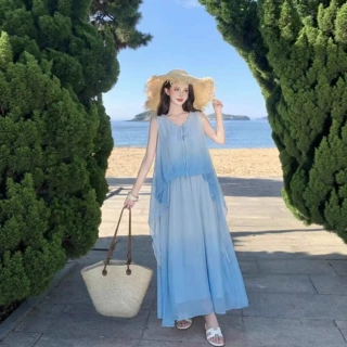 渐变晕染吊带连衣裙女夏季海边度假风长裙文艺气质沙滩裙