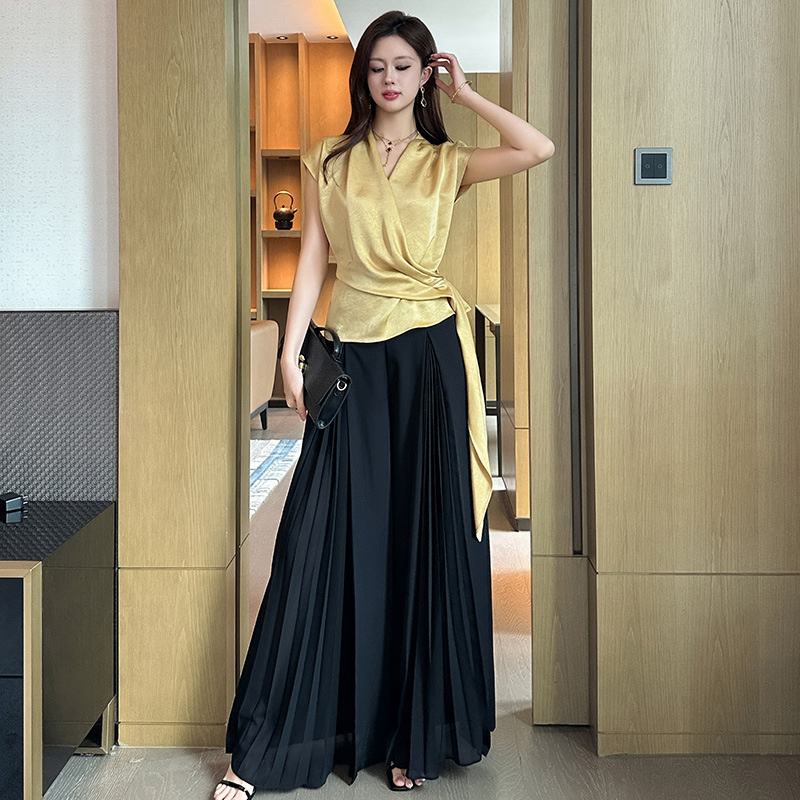 Quần ống rộng cạp cao nữ dáng suông xếp nếp dài chấm sàn — Màu đen