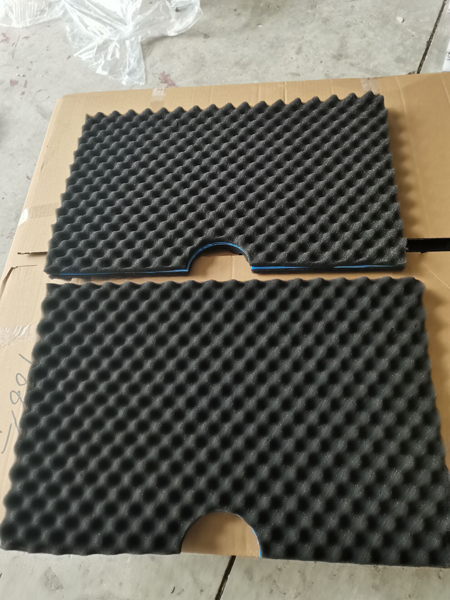 厂家供应黑色波浪鸡蛋吸音隔音海绵/波浪鸡蛋海绵粘中空板海绵