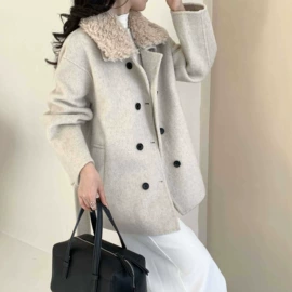 女式毛呢外套